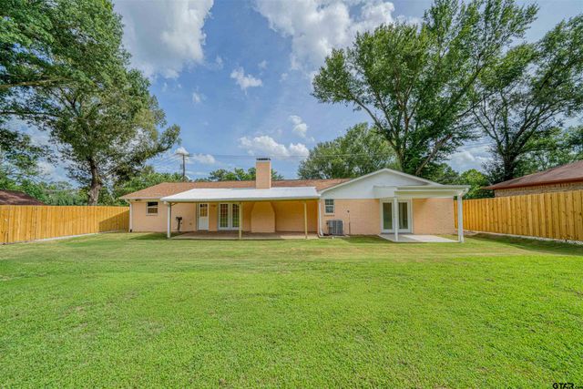 13490 Choctaw Dr, Tyler, TX 75709