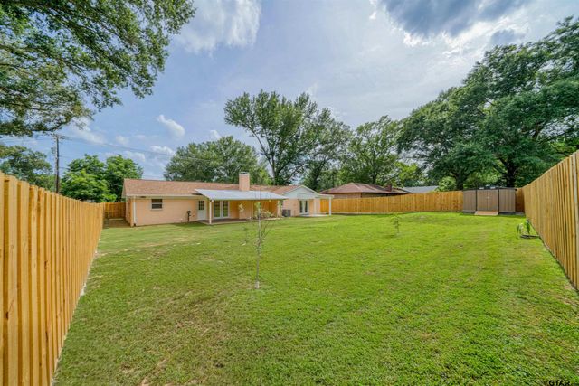13490 Choctaw Dr, Tyler, TX 75709