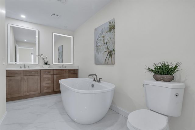 25 Columbine Rd, Rehoboth, MA 02769