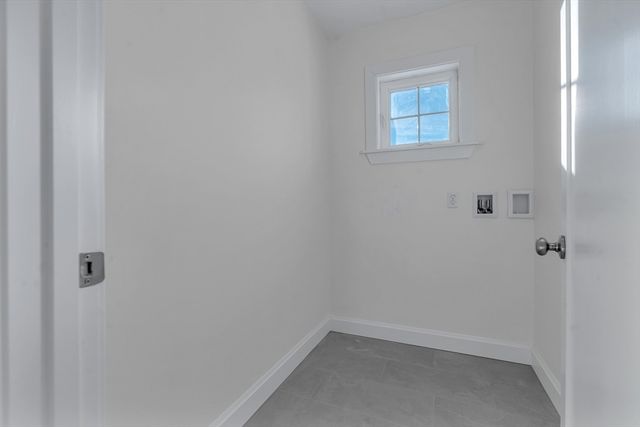 25 Columbine Rd, Rehoboth, MA 02769