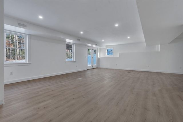 25 Columbine Rd, Rehoboth, MA 02769