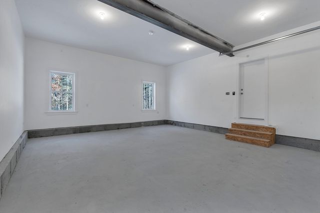 25 Columbine Rd, Rehoboth, MA 02769