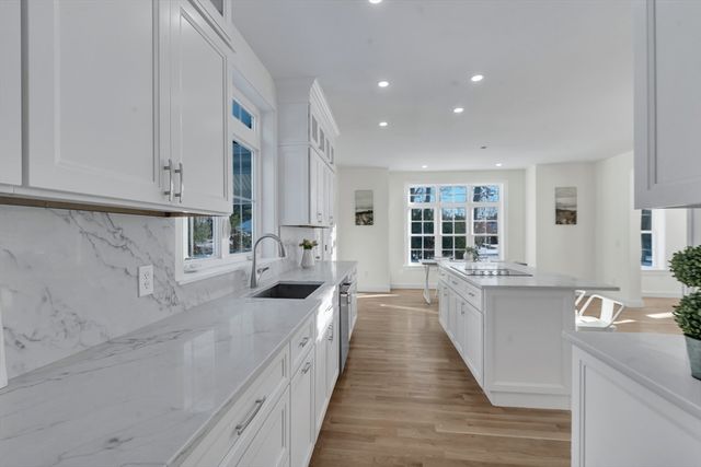 25 Columbine Rd, Rehoboth, MA 02769