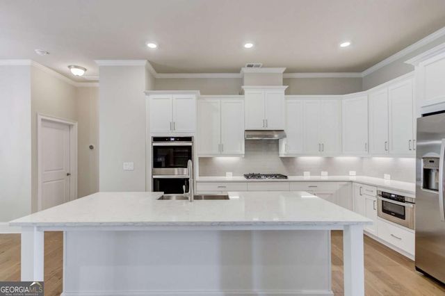 5630 Overlook Club Circle, Suwanee, GA 30024