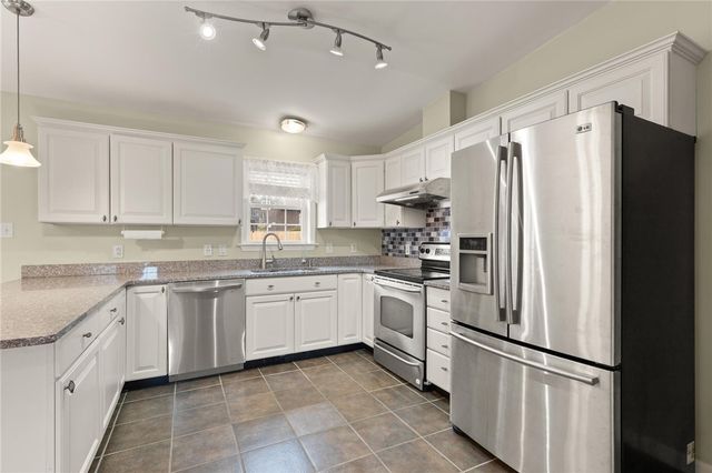 6 Timber Walk Avenue, West Warwick, RI 02893