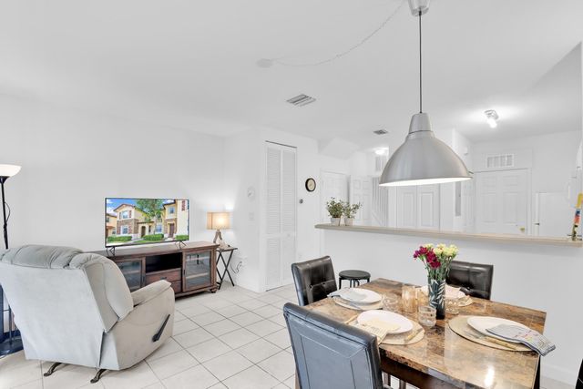 1720 NE 33 Avenue 105-5, Homestead, FL 33033