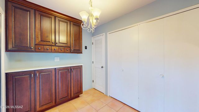 546 N Dodge Boulevard, Tucson, AZ 85716