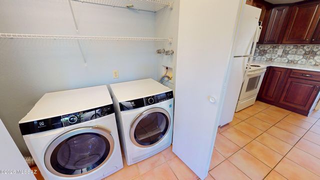 546 N Dodge Boulevard, Tucson, AZ 85716