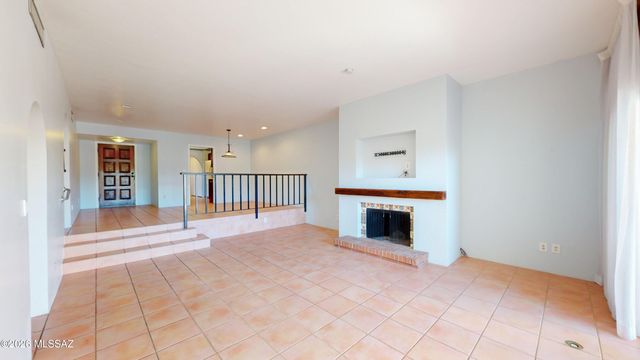 546 N Dodge Boulevard, Tucson, AZ 85716