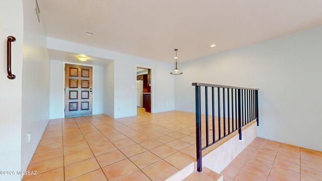 546 N Dodge Boulevard, Tucson, AZ 85716