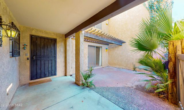 546 N Dodge Boulevard, Tucson, AZ 85716