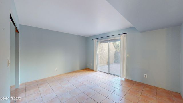 546 N Dodge Boulevard, Tucson, AZ 85716