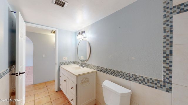 546 N Dodge Boulevard, Tucson, AZ 85716