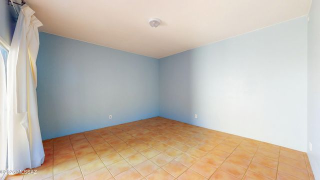 546 N Dodge Boulevard, Tucson, AZ 85716