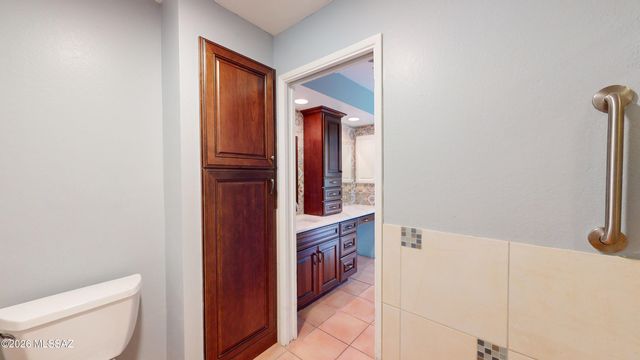 546 N Dodge Boulevard, Tucson, AZ 85716