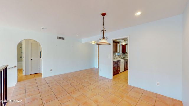 546 N Dodge Boulevard, Tucson, AZ 85716