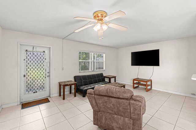 690 BRITTANY O, Delray Beach, FL 33446