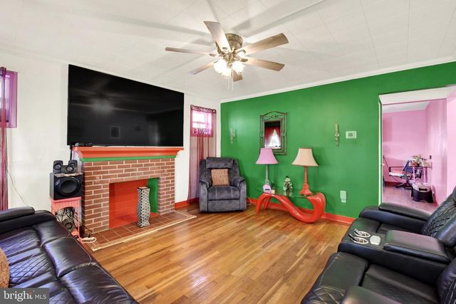 4913 COLORADO AVE, Harrisburg, PA 17109