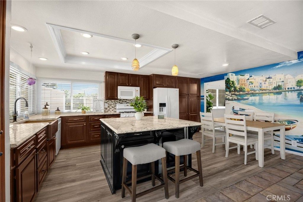 Image 10 of property listing at 7142 Calico Cir, Corona, CA 92881