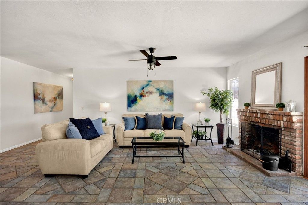 Image 12 of property listing at 7142 Calico Cir, Corona, CA 92881