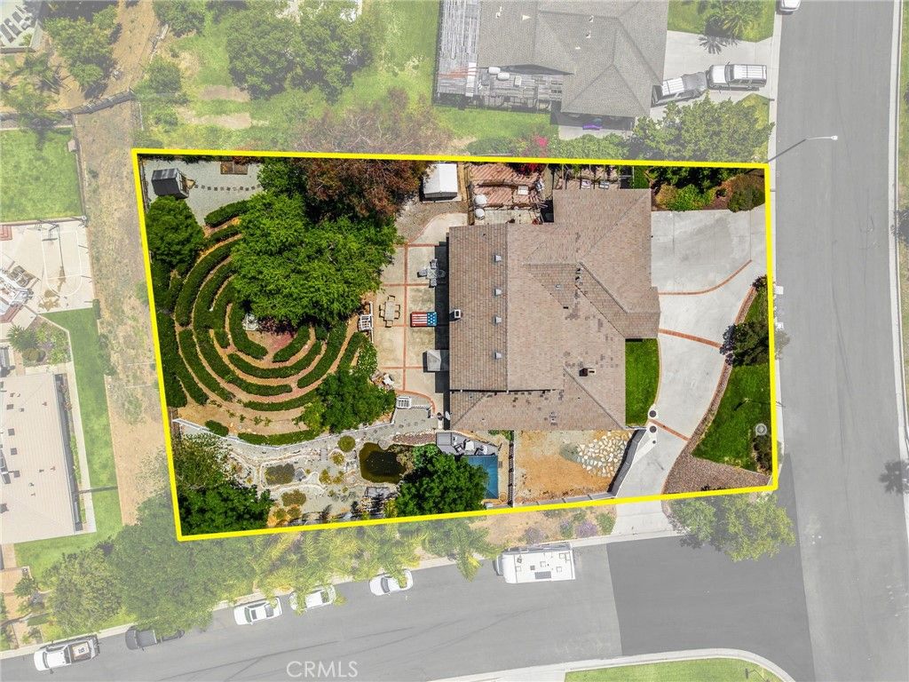 Image 3 of property listing at 7142 Calico Cir, Corona, CA 92881
