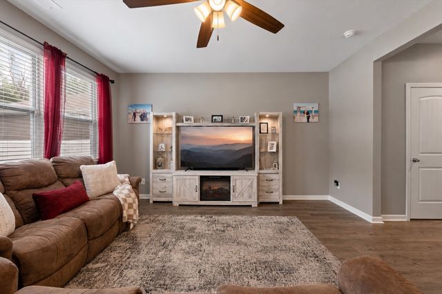 1915 Haylee Mills Rd, Lebanon, TN 37087