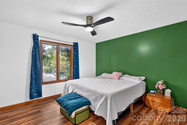 39 Spooks Branch Extension, Asheville, NC 28804