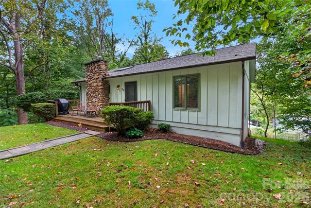 39 Spooks Branch Extension, Asheville, NC 28804