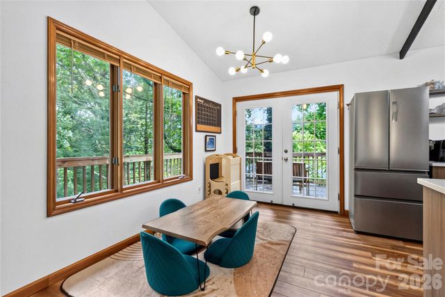 39 Spooks Branch Extension, Asheville, NC 28804