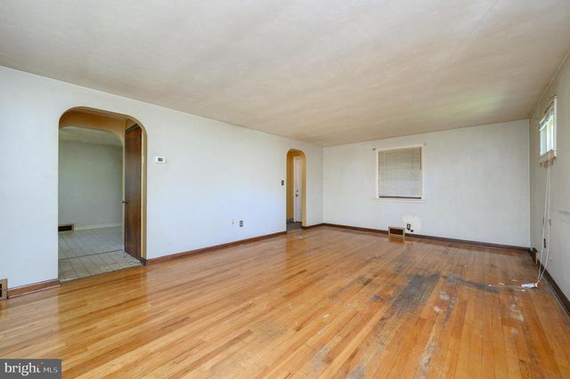 784 YARDVILLE HAMILTON SQUARE RD, Hamilton, NJ 08691