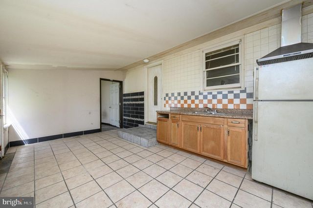 784 YARDVILLE HAMILTON SQUARE RD, Hamilton, NJ 08691