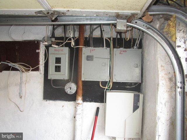 887 WINDERMERE AVE, Drexel Hill, PA 19026