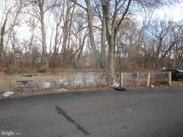 887 WINDERMERE AVE, Drexel Hill, PA 19026