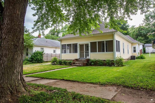 613 Poplar Street, Wamego, KS 66547