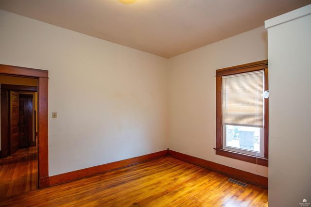 613 Poplar Street, Wamego, KS 66547