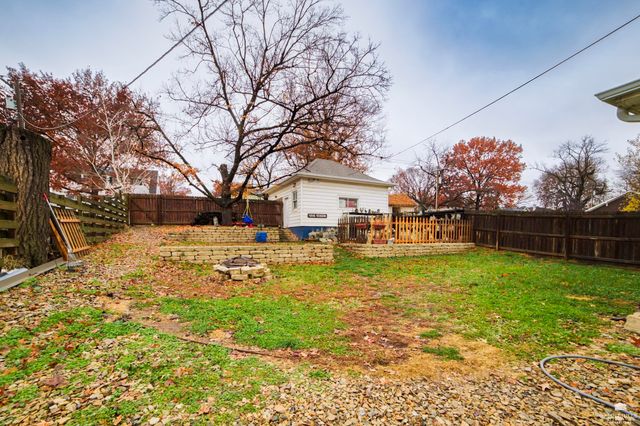 613 Poplar Street, Wamego, KS 66547