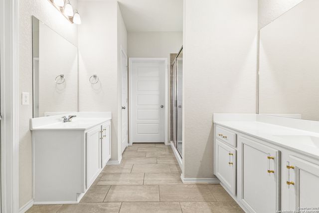 217 Stag Way, Cibolo, TX 78108