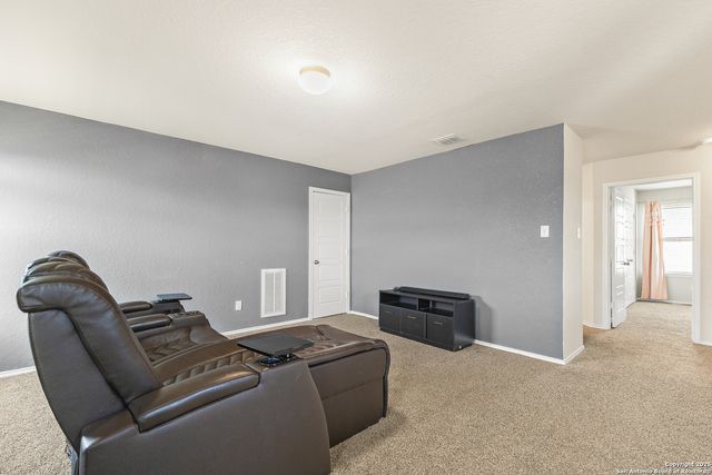 217 Stag Way, Cibolo, TX 78108