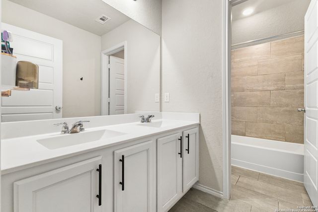 217 Stag Way, Cibolo, TX 78108
