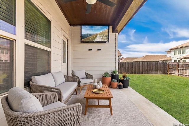 217 Stag Way, Cibolo, TX 78108