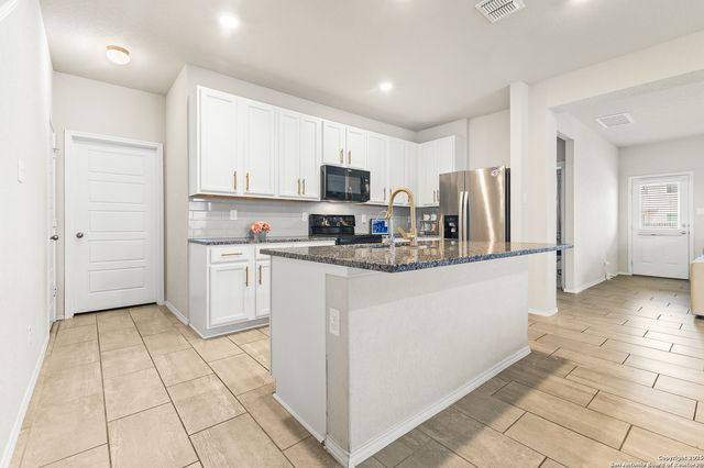 217 Stag Way, Cibolo, TX 78108