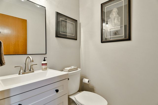 6517 Smallridge Road, Rockford, IL 61108