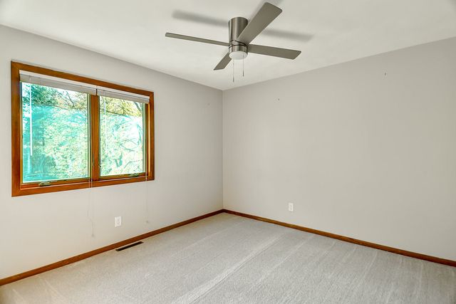 6517 Smallridge Road, Rockford, IL 61108