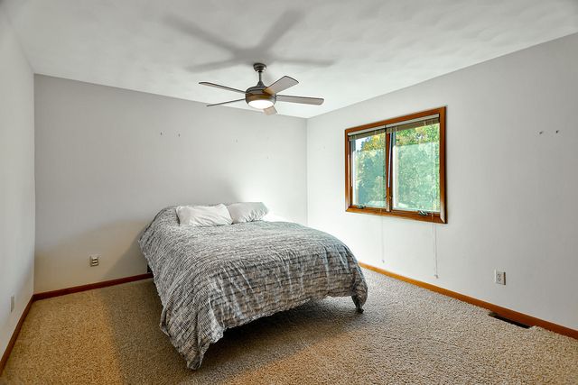 6517 Smallridge Road, Rockford, IL 61108