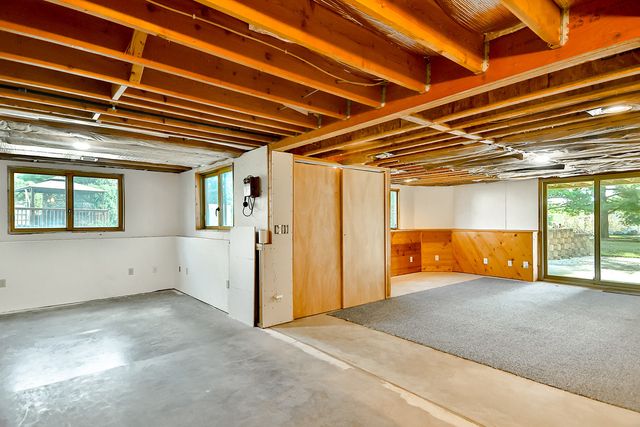 6517 Smallridge Road, Rockford, IL 61108