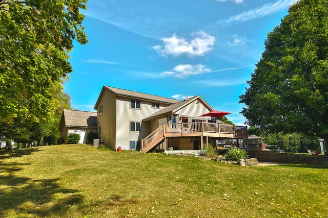 6517 Smallridge Road, Rockford, IL 61108