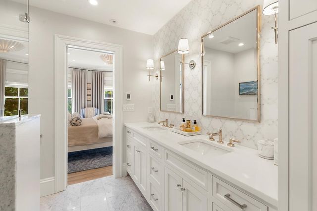 51 Rutland Square PH, Boston, MA 02118