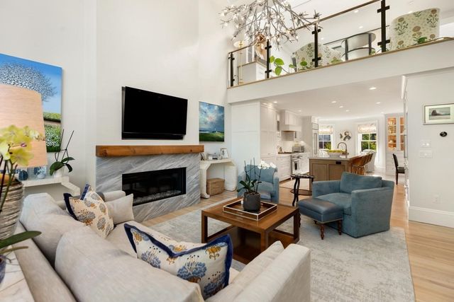 51 Rutland Square PH, Boston, MA 02118