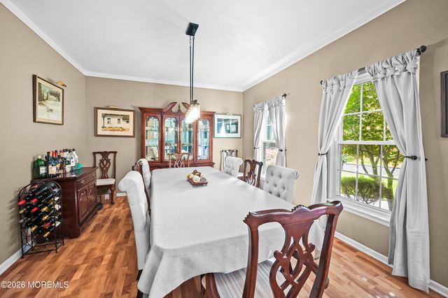 10 Burke Drive, Farmingdale, NJ 07727