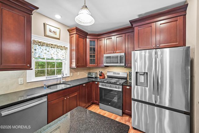 10 Burke Drive, Farmingdale, NJ 07727